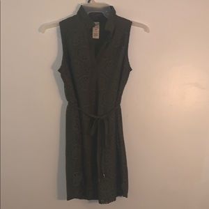 Dark Green Sleeveless Dress w/ lace printed fabric